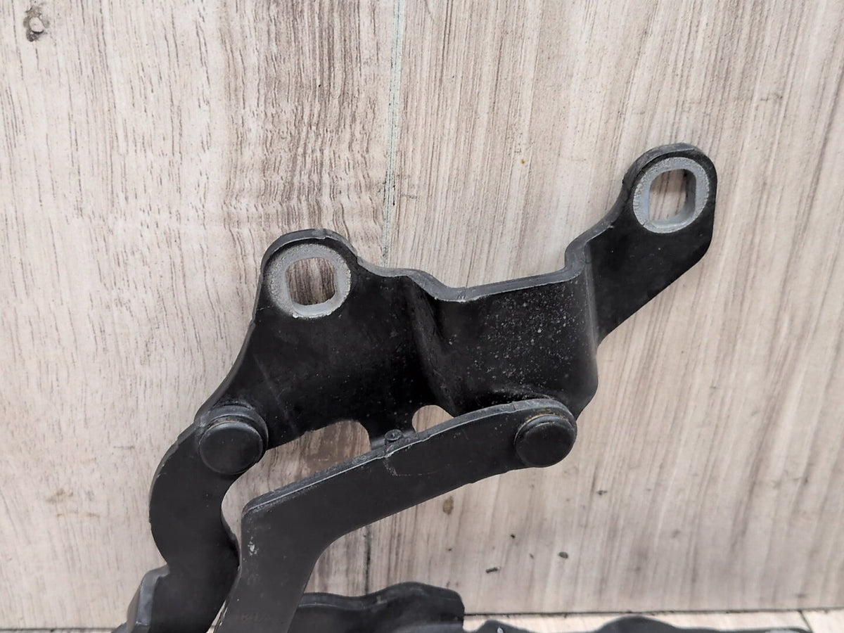 2008-2013 BMW 128i E82 Hood Bonnet Hinges SET 7060559 OEM