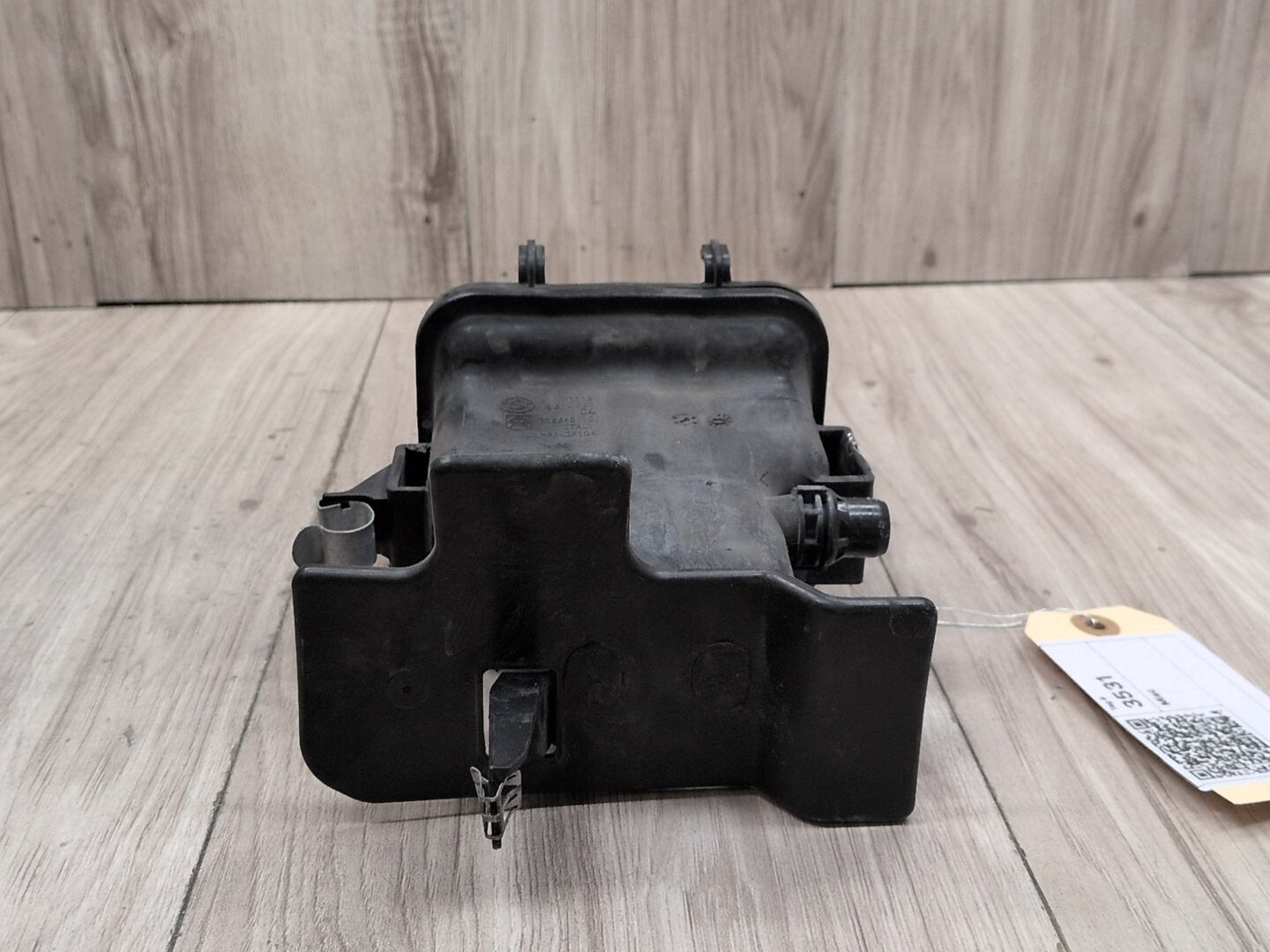 2019 - 2026 BMW X5 G05 Coolant Expansion Tank Reservoir 8610658 N63B44M3