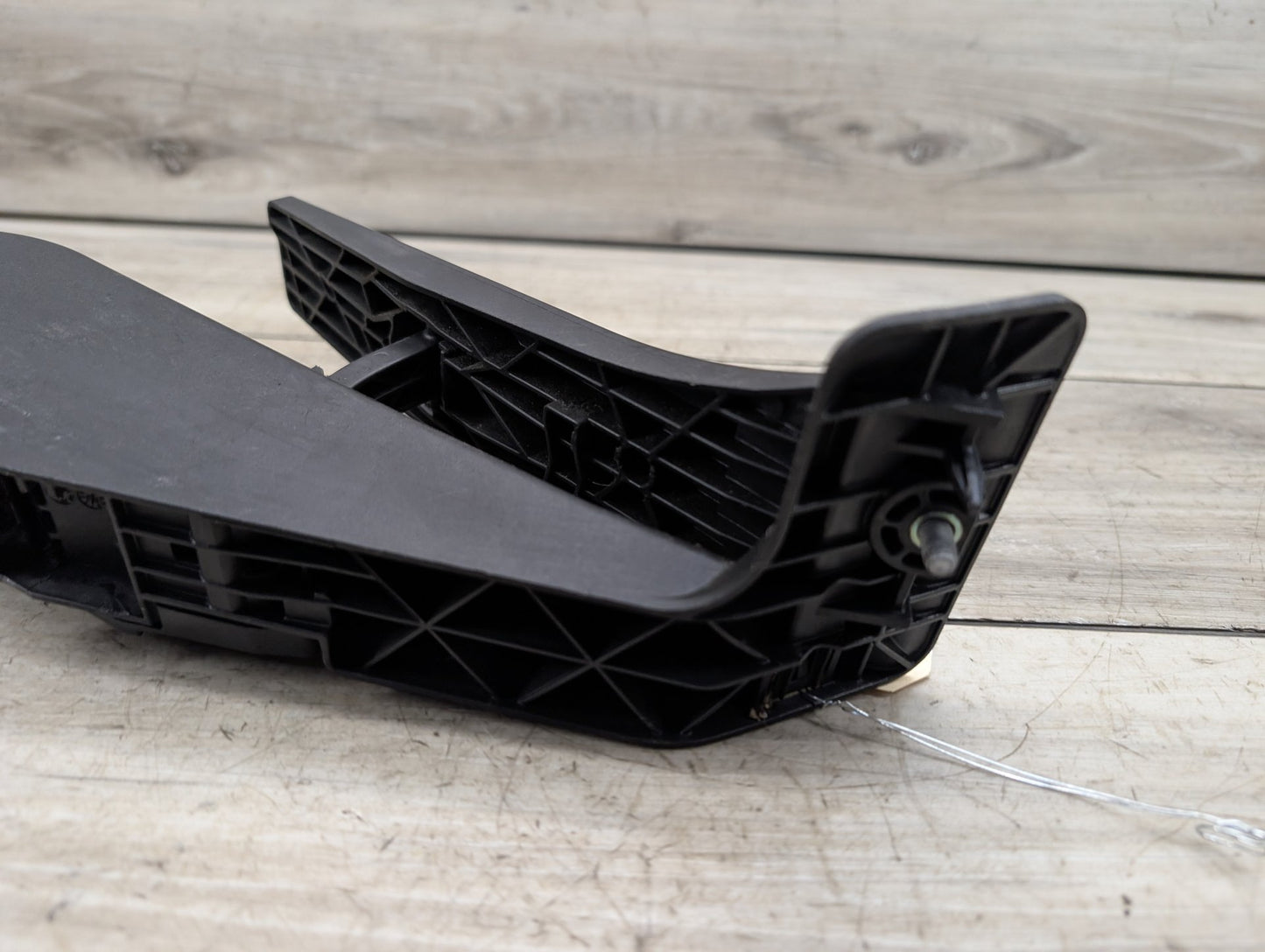 2008-2013 BMW 128i E82 Gas Accelarator Pedal 6786588