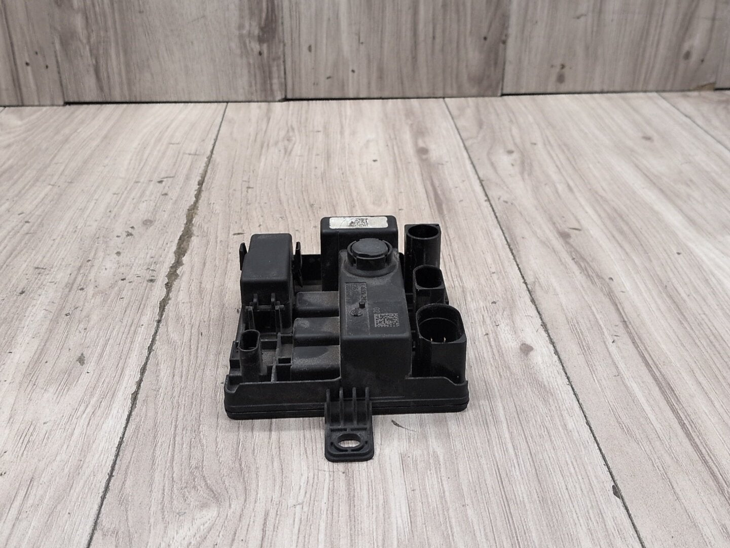 OEM BMW F10 F22 F30 F32 F33 F36 Integrated Power Supply Fuse Control Module N20