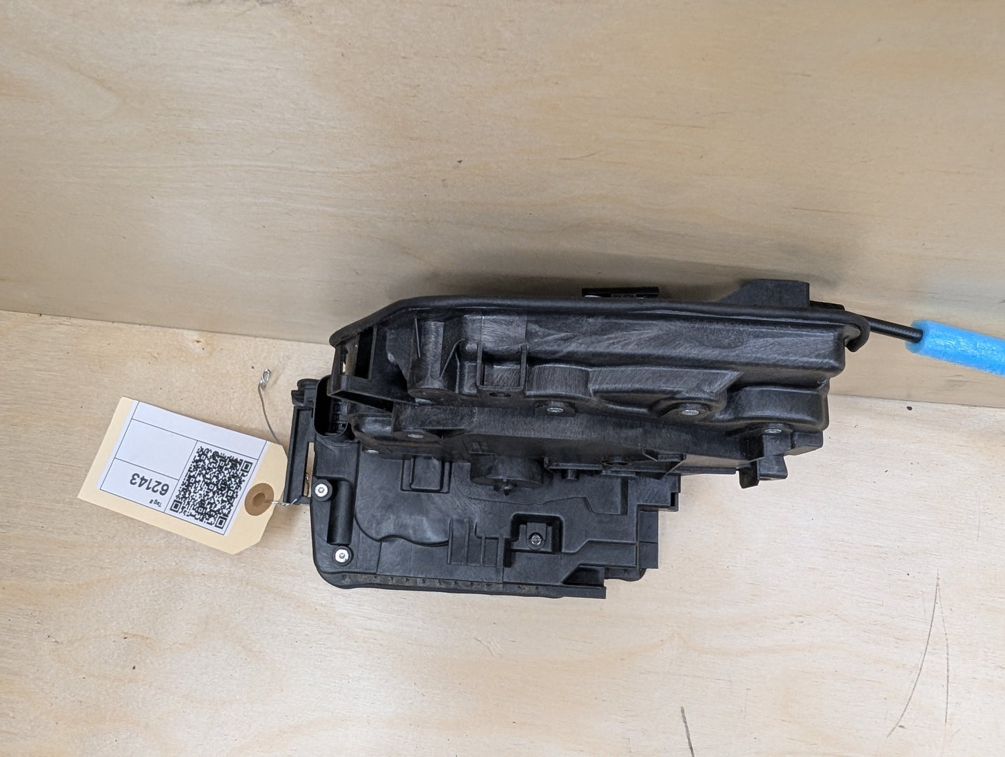 2015-2019 BMW X6 F16 Front Right Passenger Door Latch Lock Actuator 7362784