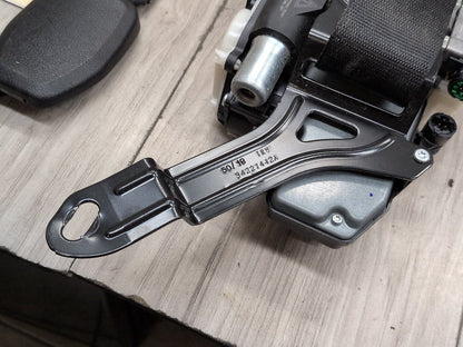 OEM BMW G01 G02 F97 F98 X3 X4 Front Right Passenger Seat Belt Seatbelt Retractor