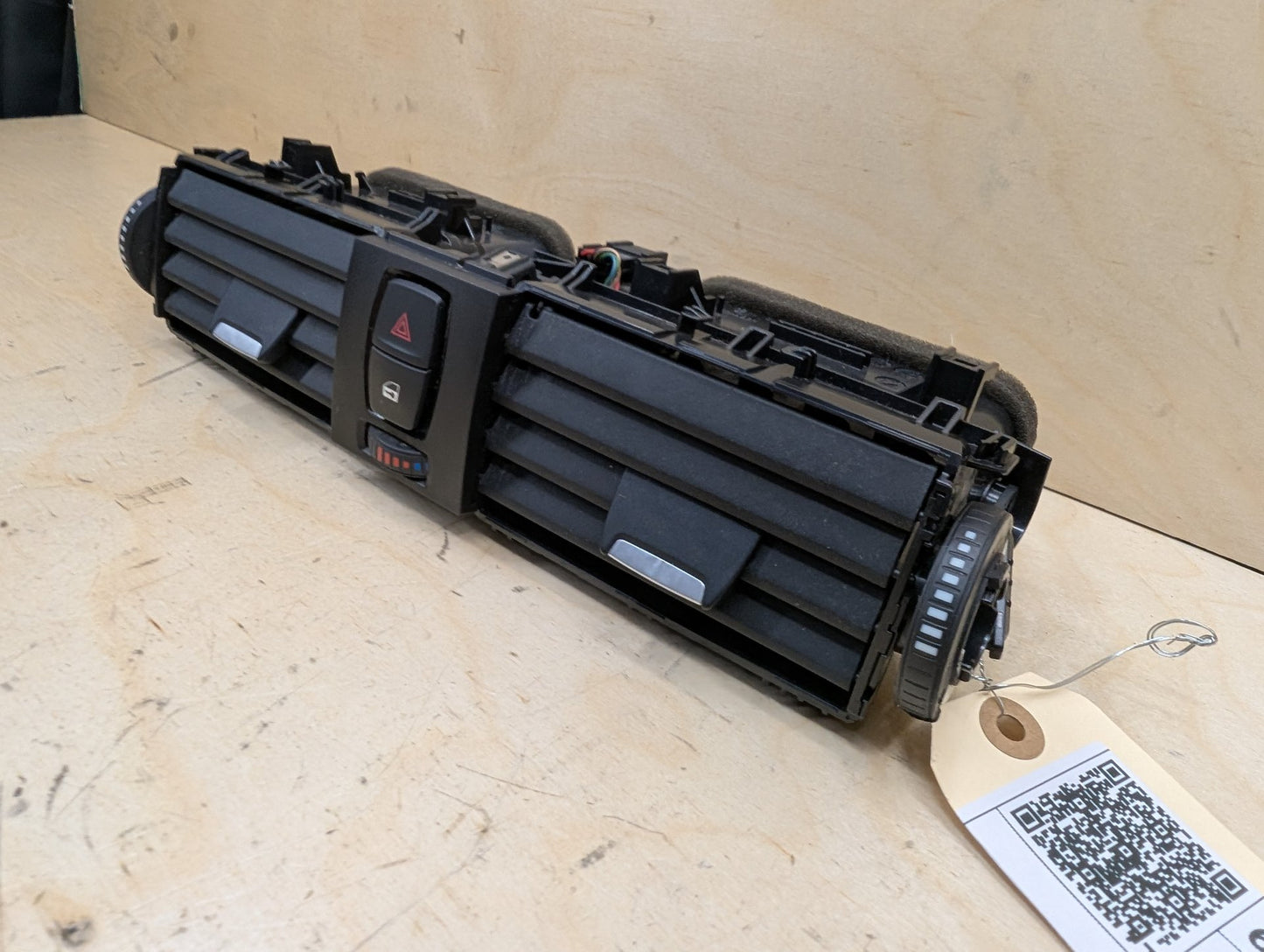 OEM BMW F30 F32 F33 F36 F80 F82 F83 M3 M4 Front Dash Central AC Air Vent Grille
