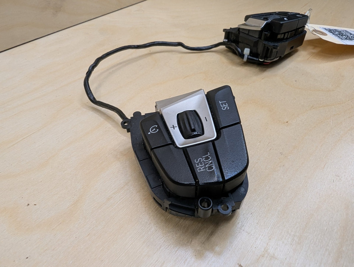 18-21 OEM BMW G01 G02 X3 X4 Steering Wheel Multifunction Switch Button