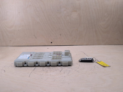 2016-2022 BMW 750i G12 Bdc Body Domain Fem Control Module w/ Key 6820916