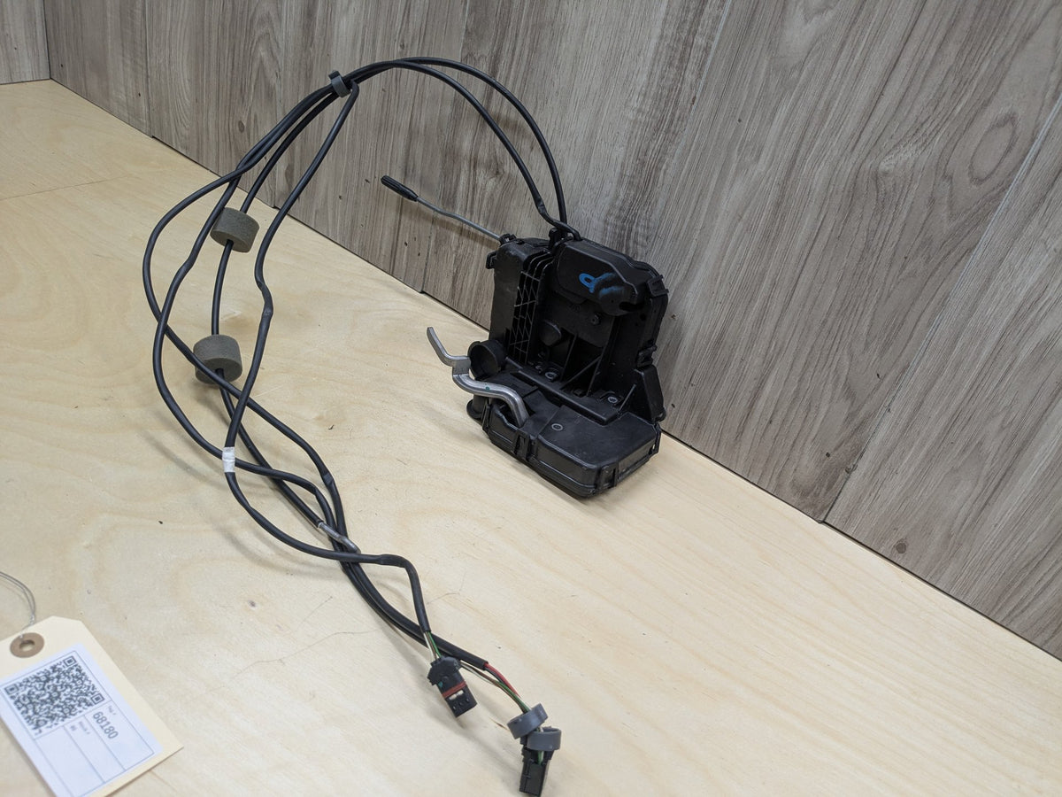 2009-2011 Mercedes-Benz SLK-Class R171 Right Door Latch Actuator A1717202835