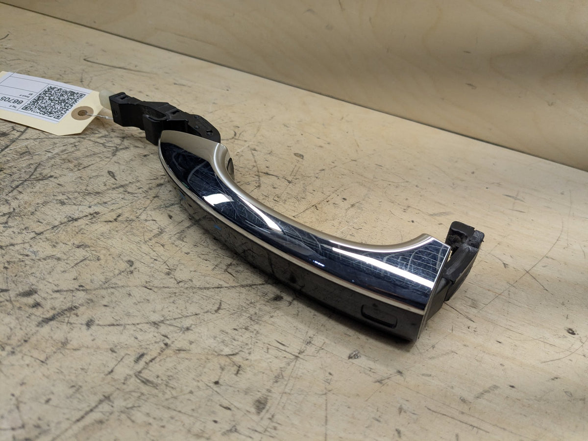 2012-2018 Audi A6 C7 Left Driver Door Handle w/ Comfort Access 4H0837205C OEM
