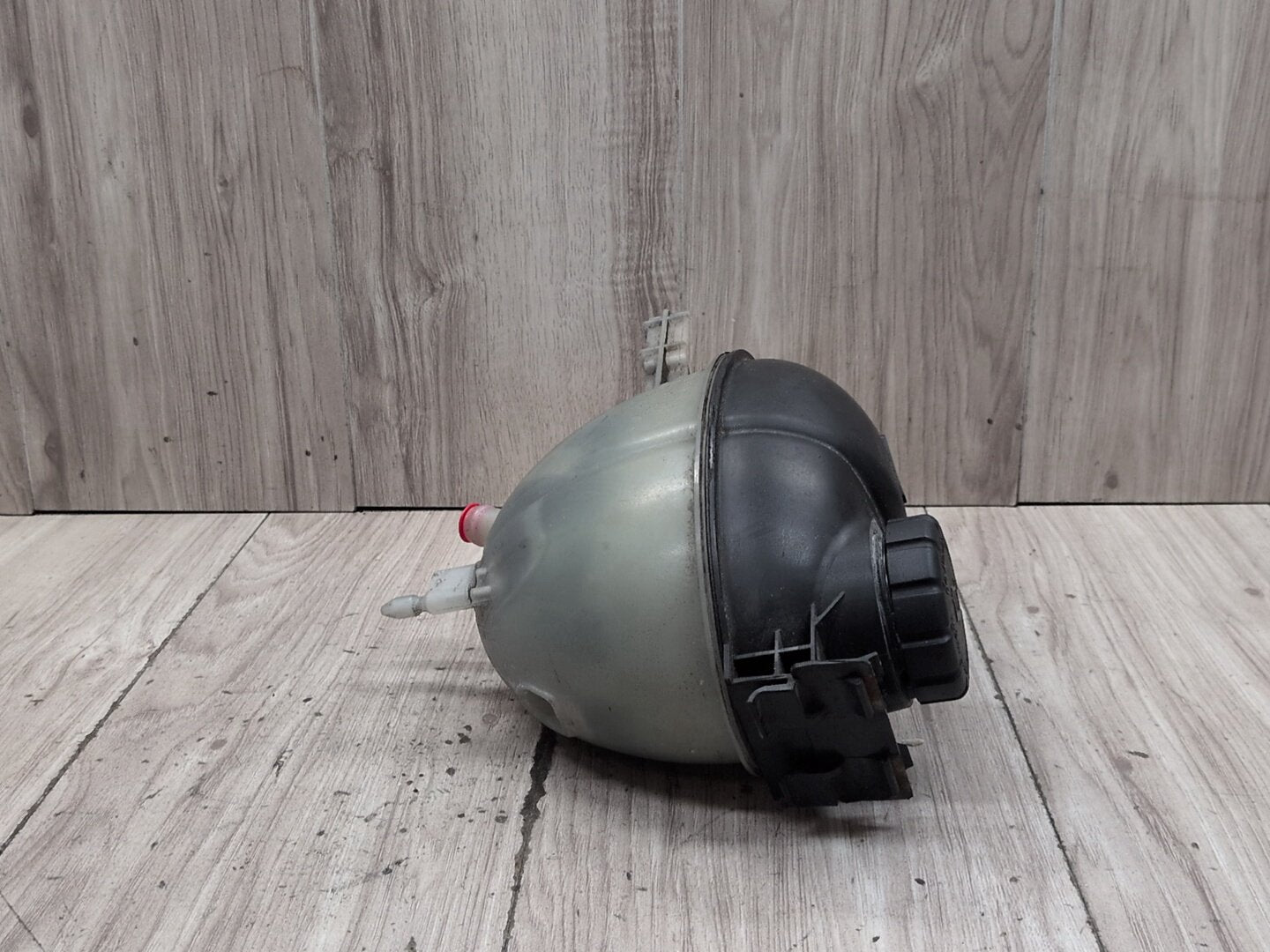 2009-2012 Mercedes-Benz E550 W212 Coolant Expansion Tank Reservoir A2045000649 OEM