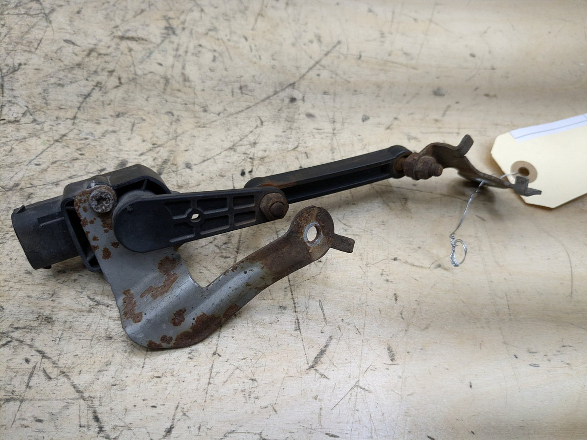 2007-2013 BMW 328i E92 Suspension Height Level Sensor 6785205 OEM