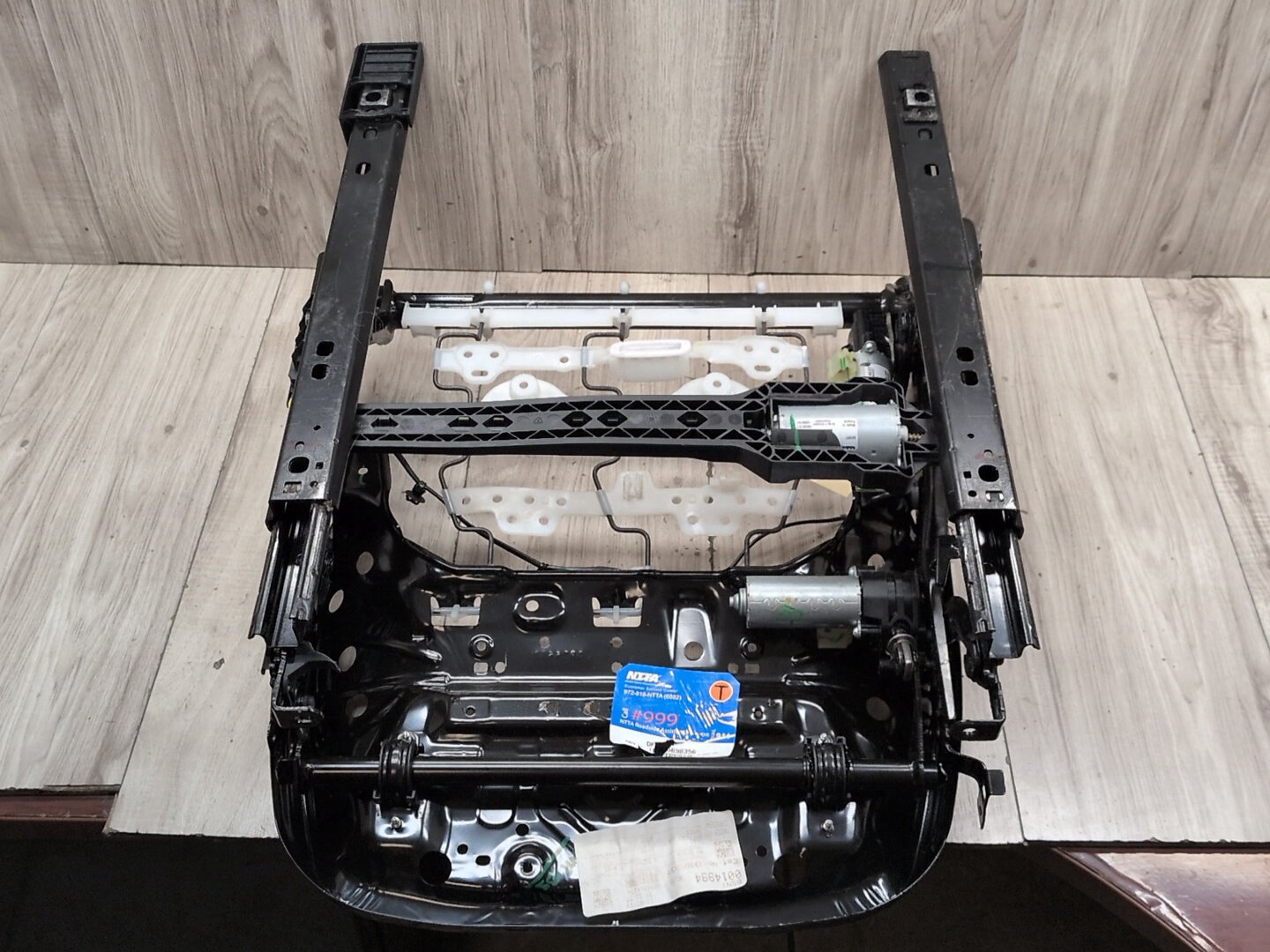 2019-2026 BMW 330i G20 Front Right Passenger Seat Lower Track Frame Assembly 3326576