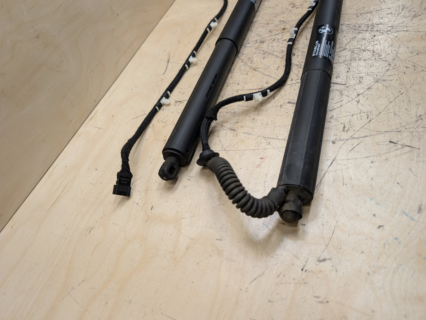 2011-2016 BMW X3 F25 Rear Left Right Liftgate Trunk Lid Strut Shock Supports SET 7432843