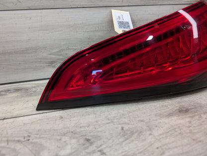 2009 - 2017 Audi Q5 8R Rear Right Passenger Outer Tail Light 8R0945094D EA888