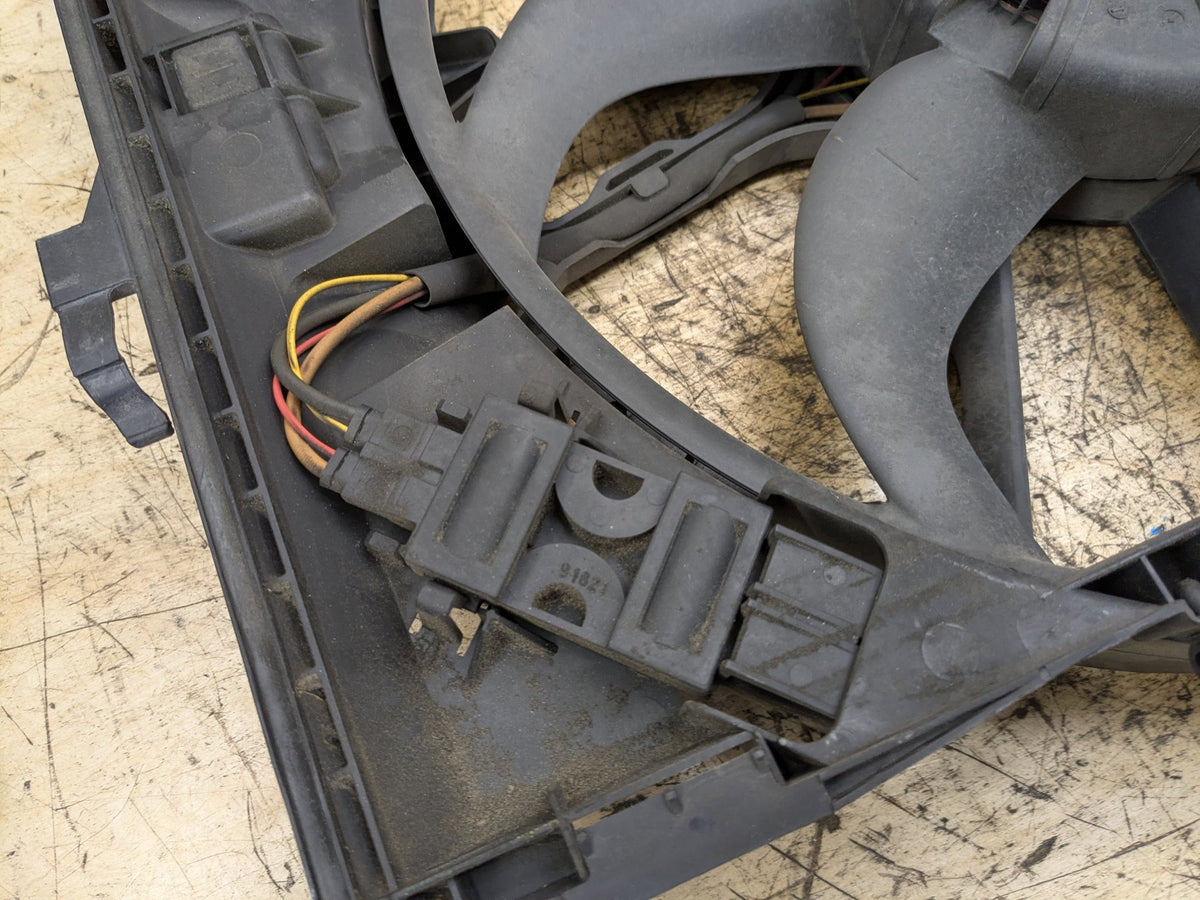 07-13 OEM BMW E82 E90 E92 335 Engine N54 N55 Radiator Cooling Auxiliary Fan 600W