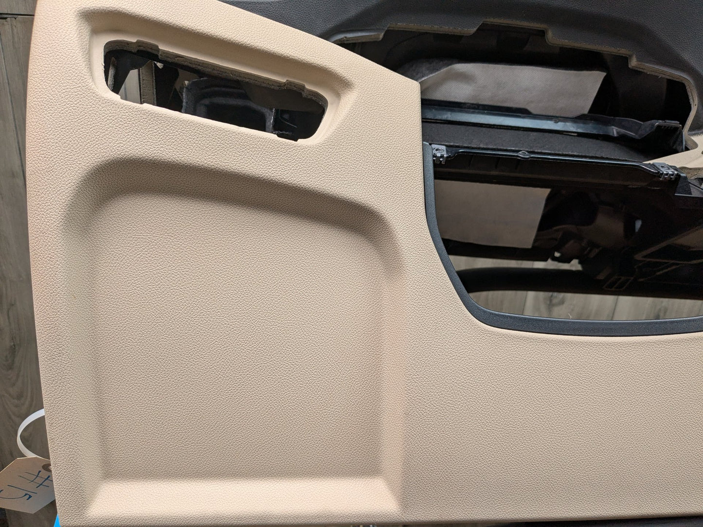 PRE-LCI G20 G22 G23 Dashboard Dash Board Panel BLACK/BEIGE 7490492