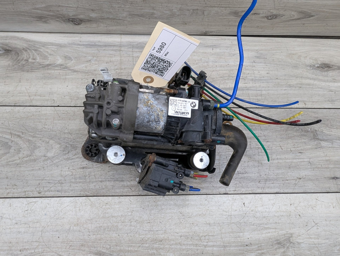 16-22 OEM BMW G11 G12 740 750 M760 Air Suspension Compressor Pump Module Motor