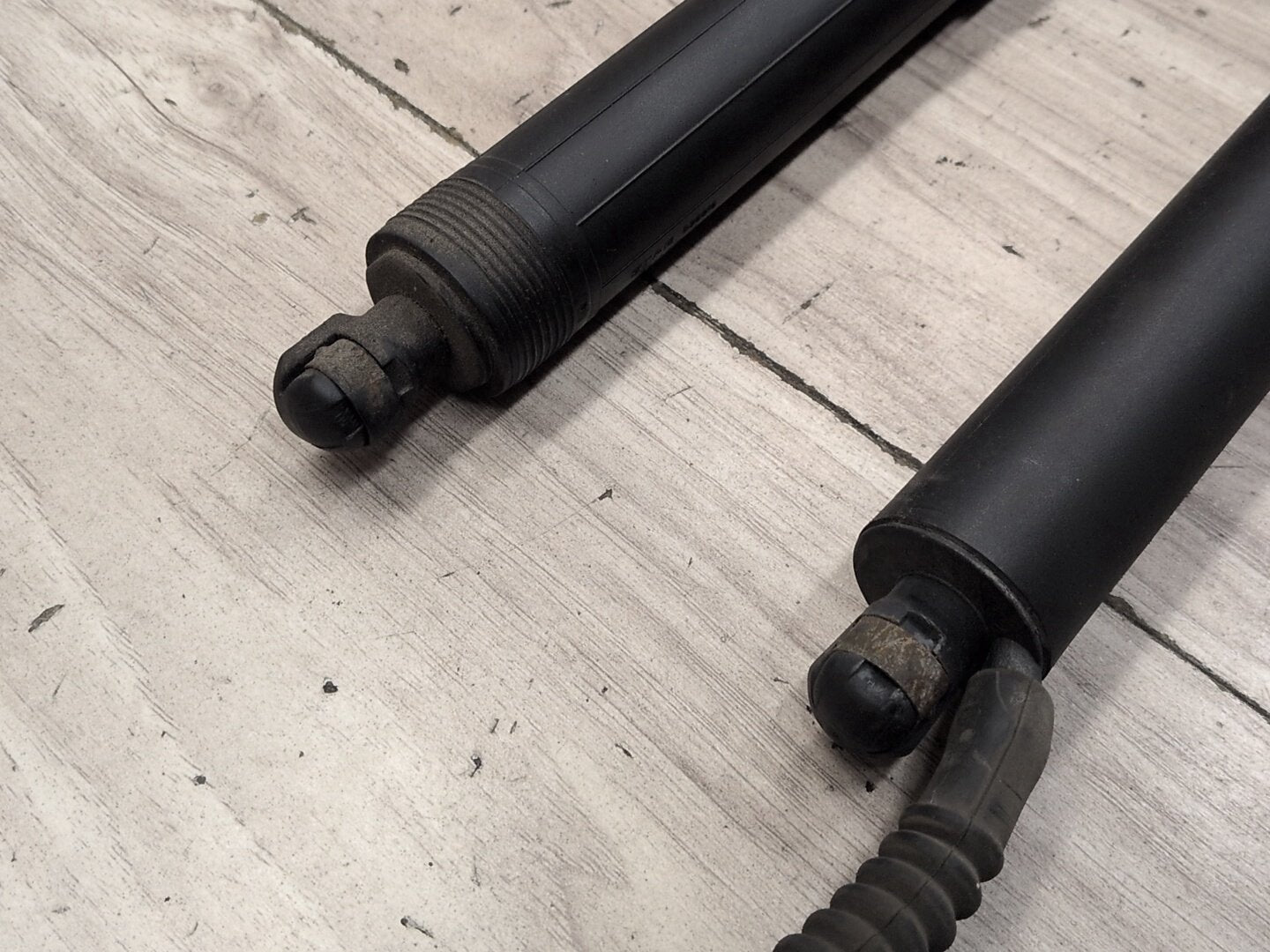OEM BMW F15 F85 X5 X5M REAR Left Right Trunk Tailgate Shock Hatch Strut PAIR