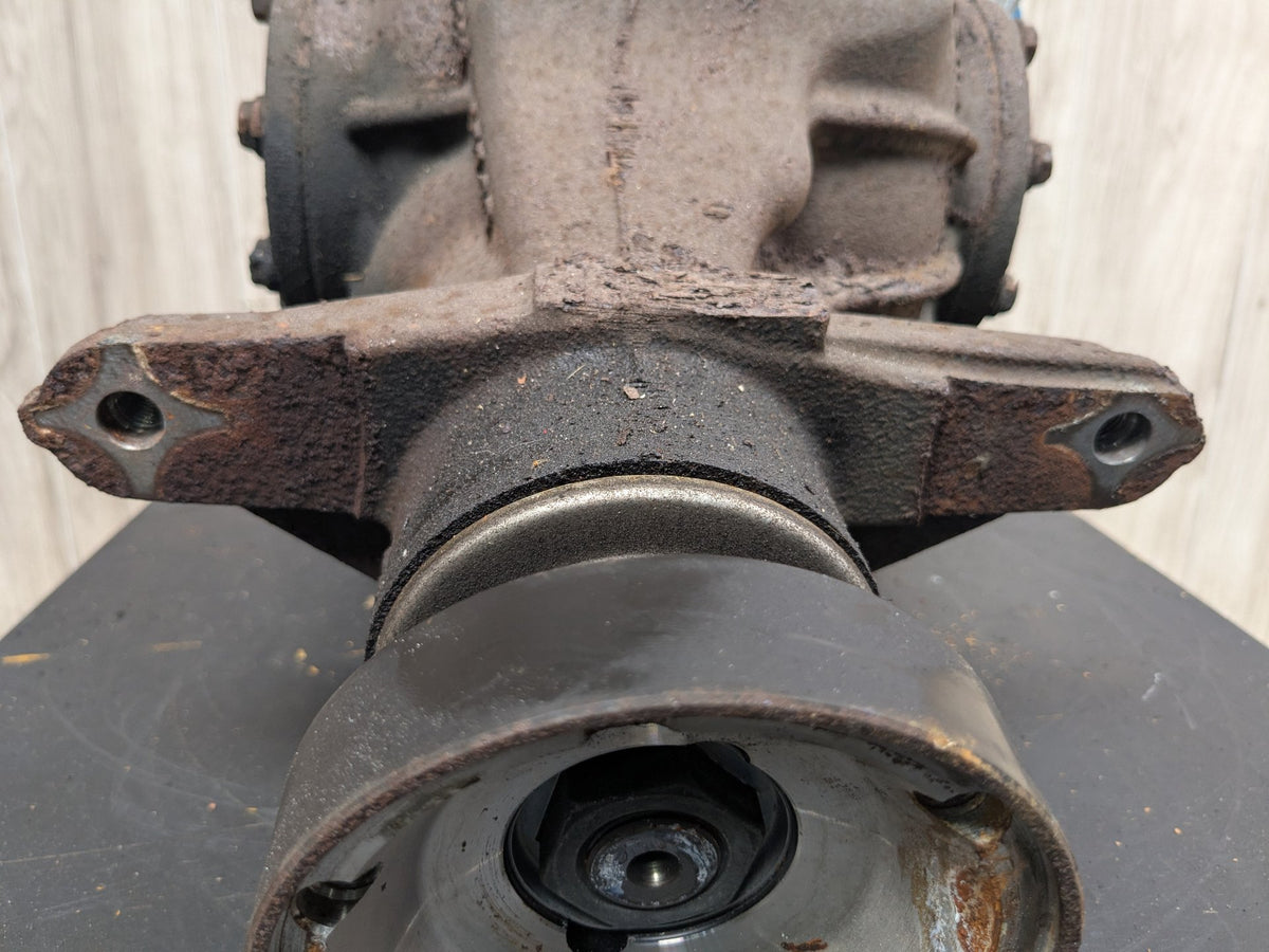 2004-2010 BMW M6 E64 S85B50A Rear Axle Carrier Differential k 2283062