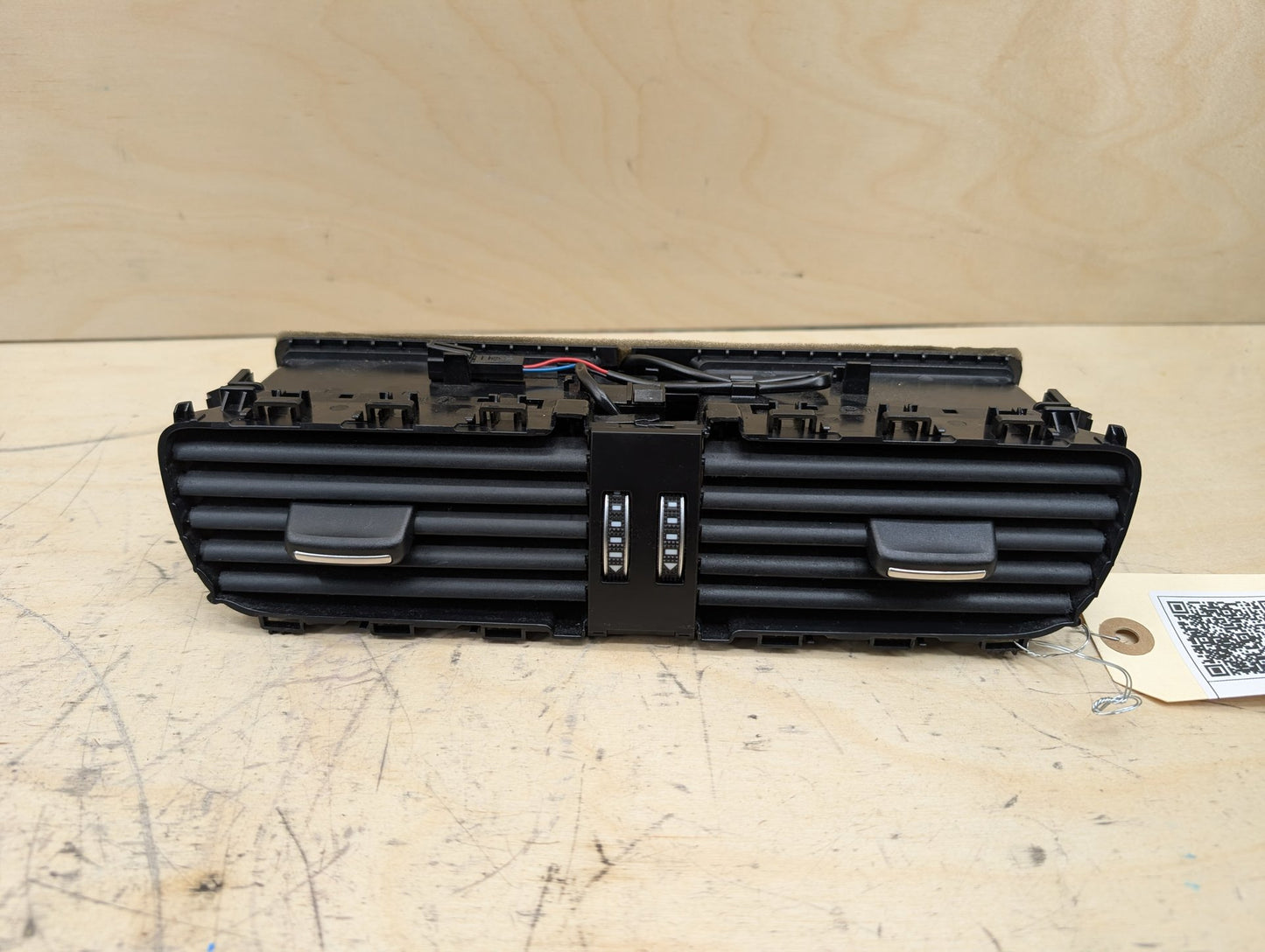 2011-2017 Audi RS5 8T Dashboard Dash Board Middle Center Air Vent 8T1820951E