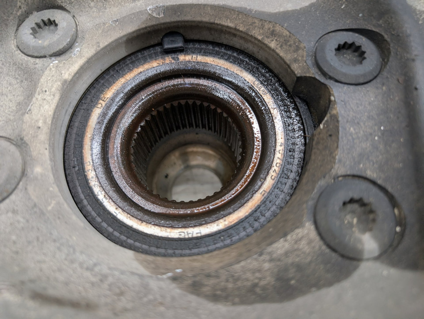 2008 - 2017 Audi S5 8T Front Left Driver Spindle Knuckle w/ Bearing 4G0407241D