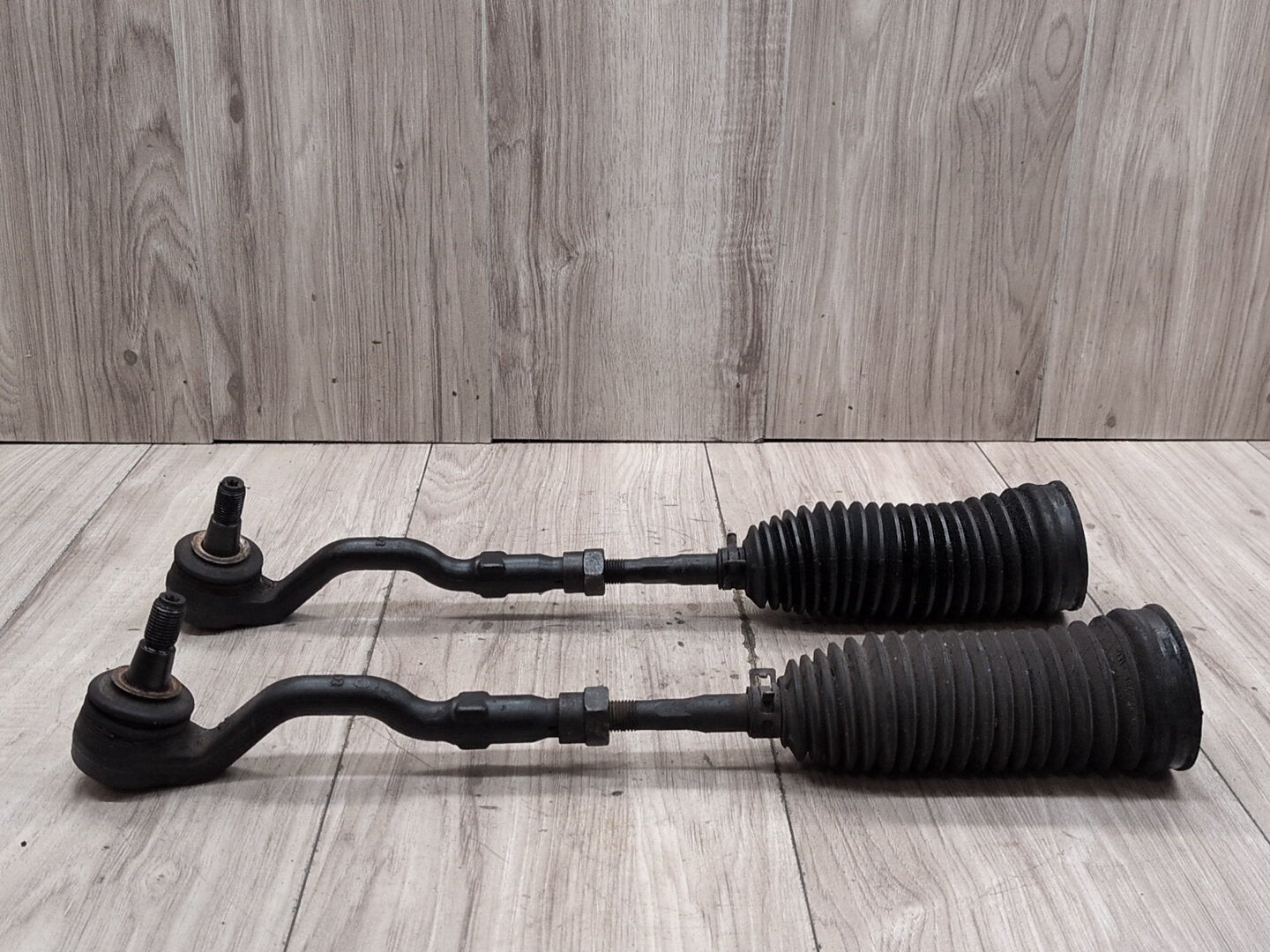 2004-2010 BMW X3 E83 Left Right Tie Rod W/ Boot SET 3444999