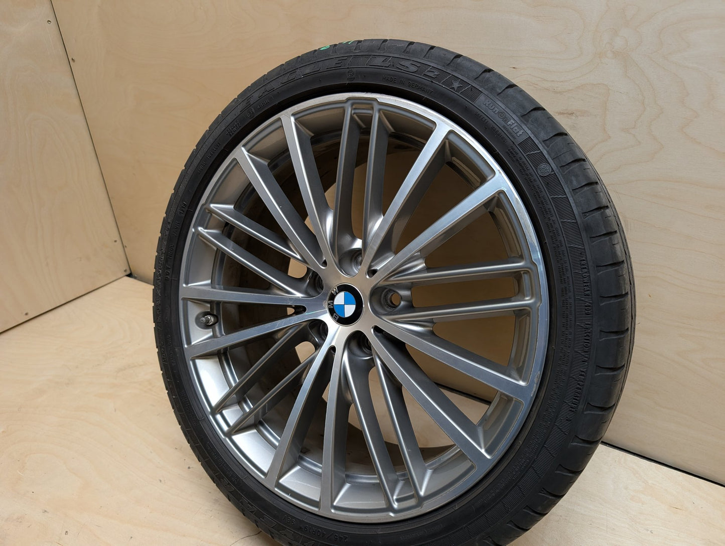 17-23 OEM BMW G30 530 540 M550 Wheel Rim 19x8" ET:30 V Spoke Style 635