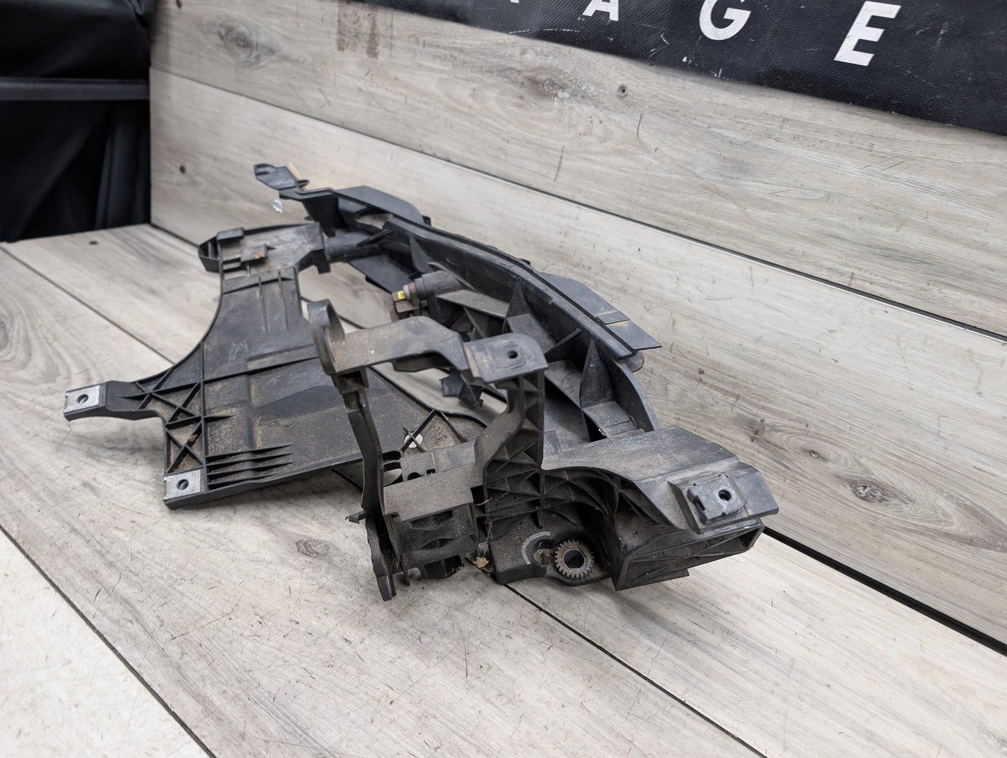 2008 - 2017 Audi S5 8T Left Driver Headlight Bracket 8T0805607