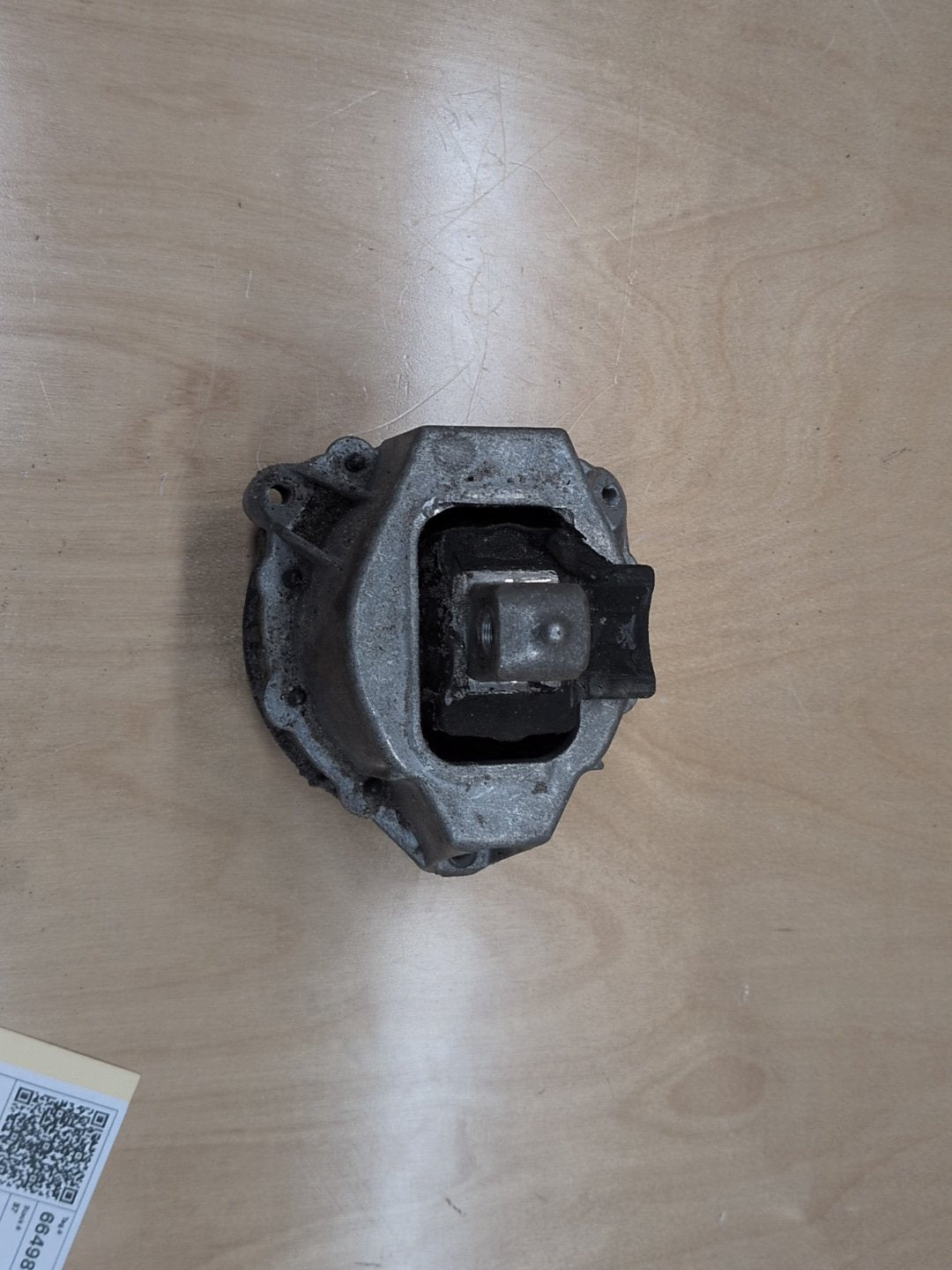 2022-2026 BMW G26 430i B46B20O1 Right Passenger Engine Bracket Support Mount 7581618