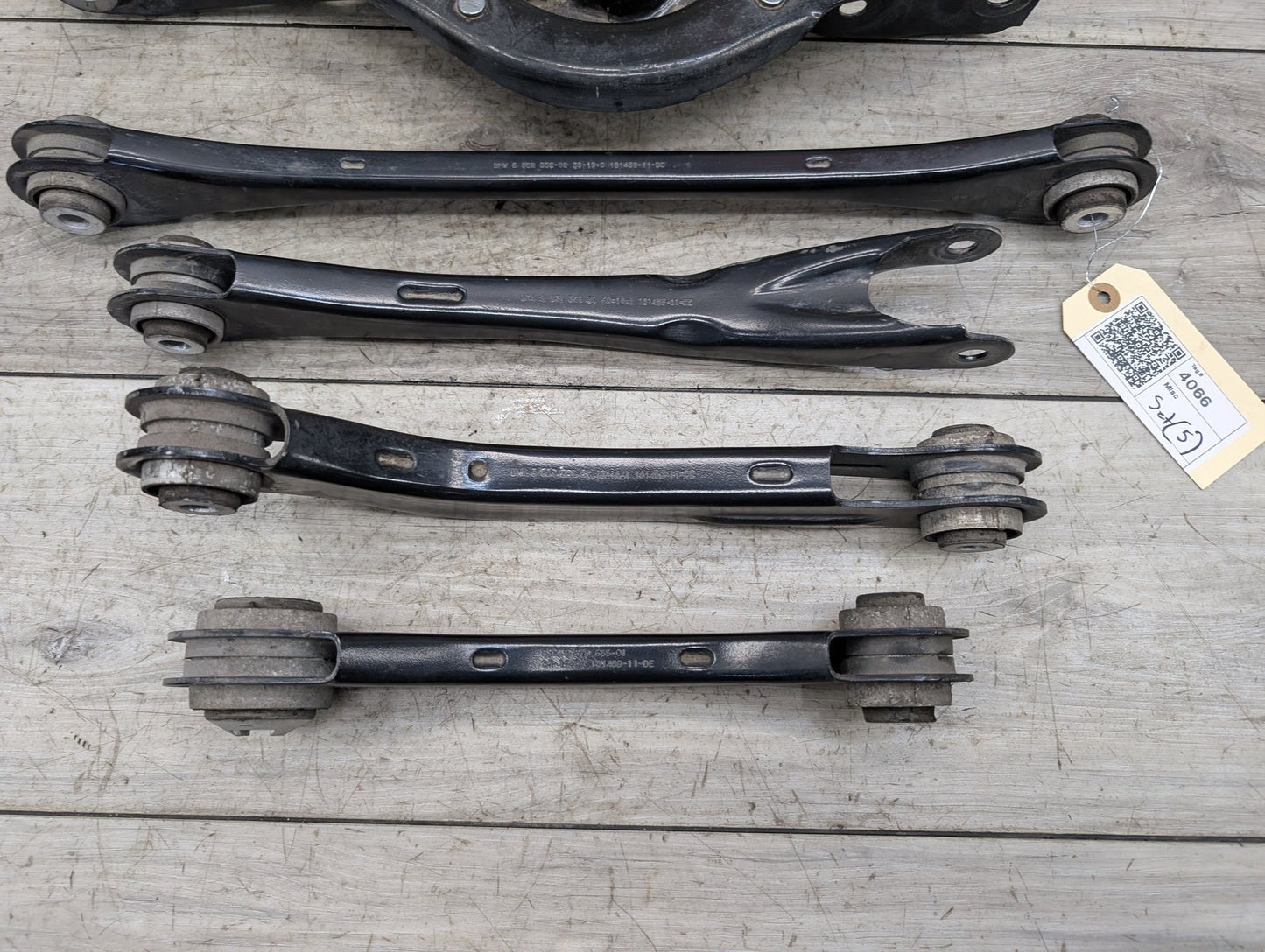 2019 - 2026 BMW 330i G20 Rear Right Passenger Control Arms SET 6867541 B46B20O1