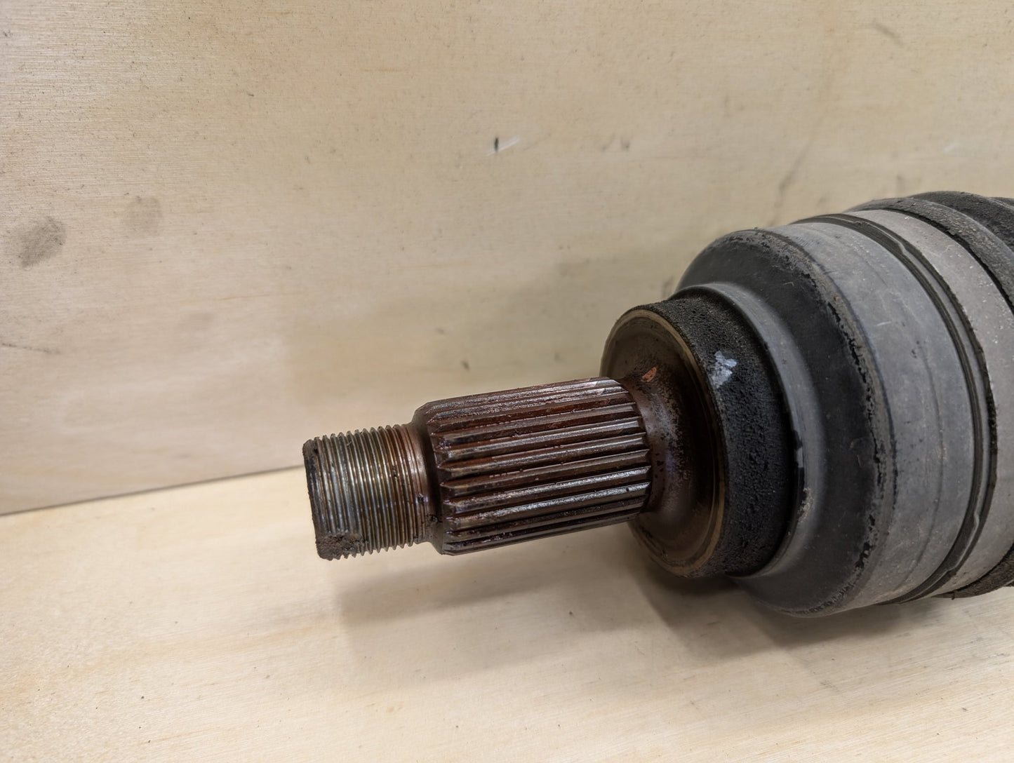 2012-2018 BMW 328i F30 Rear Right Passenger Half Shaft Output CV Axle 7637444