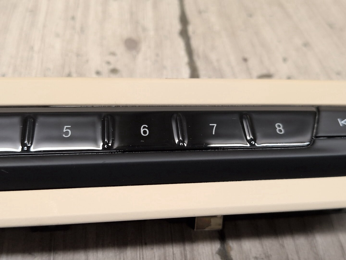 OEM BMW G20 G22 G23 G26 330 M340 430 Audio Control Radio Switch Button Beige