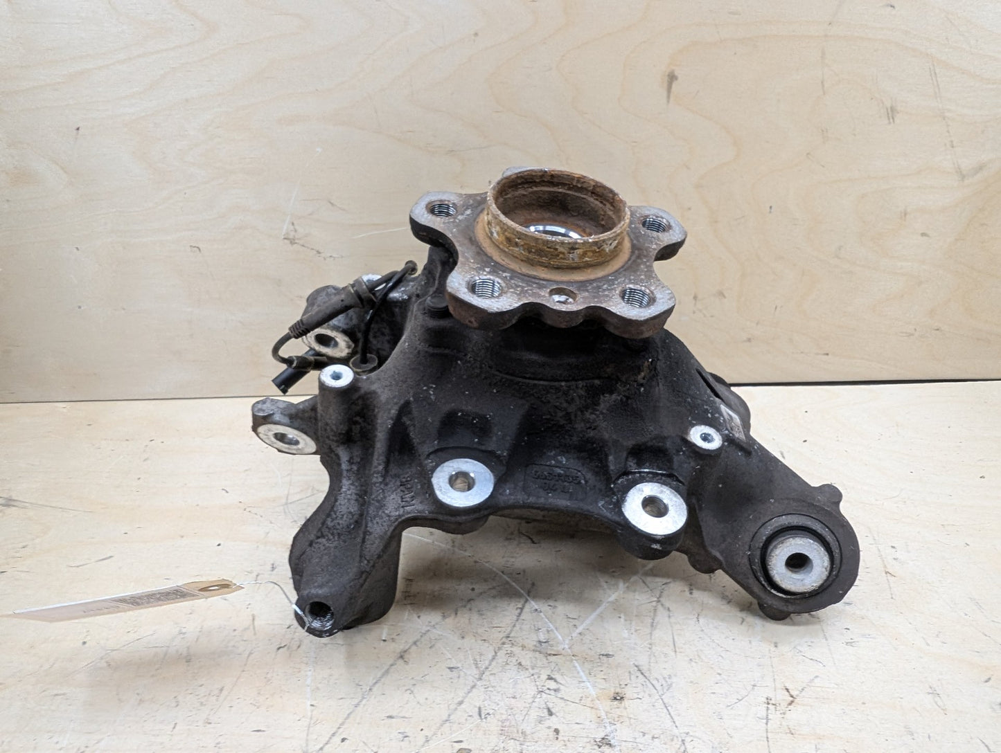 2016-2022 BMW 750i G12 Rear Left Driver Spindle Knuckle w/ Bearing 6865661
