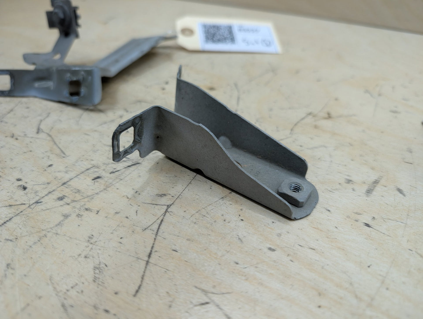 12-20 OEM BMW F30 F32 F33 F36 Front Left Driver Fender Wing Holder Bracket SET