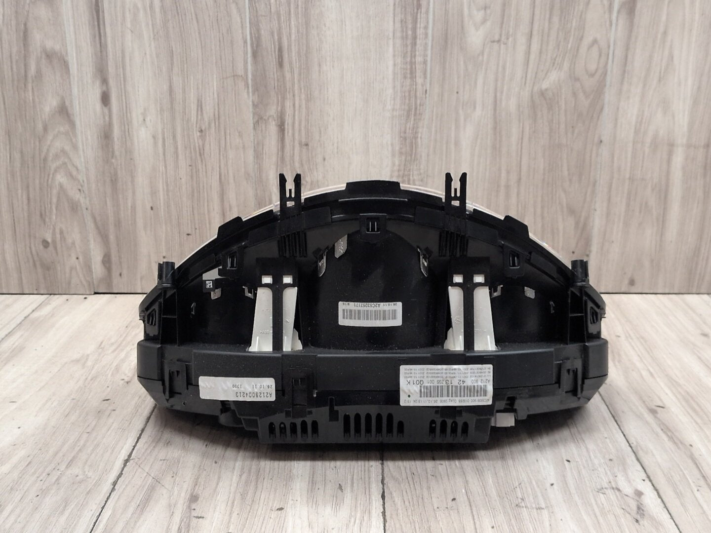 2009-2012 Mercedes-Benz E550 W212 Instrument Speedometer Guage Cluster A2129004213 OEM