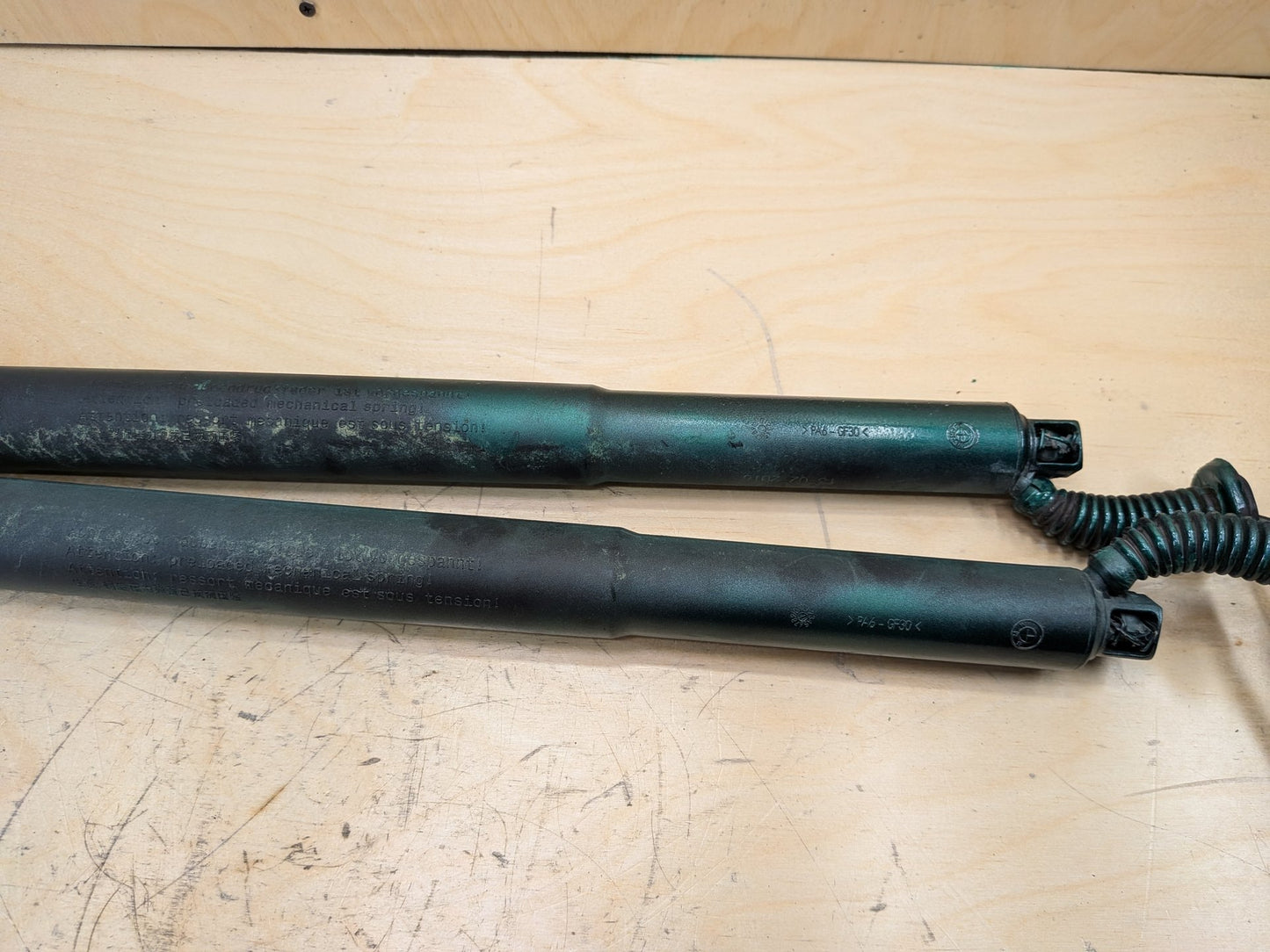 OEM BMW F16 F86 X6 Rear Left Right Trunk Liftgate Shock Hatch Strut Supports