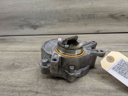 BMW G12 750Li N63B44O2 Engine Motor Vacuum Pump 8634120