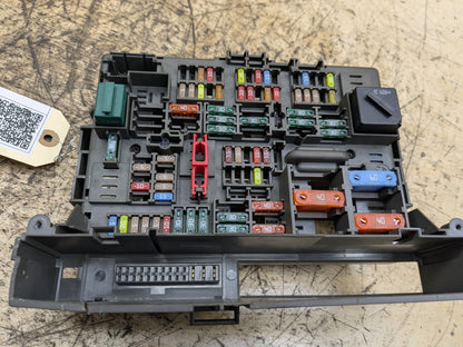 2008-2013 BMW 135i E88 Front Power Distribution Fuse Box 9119444 OEM