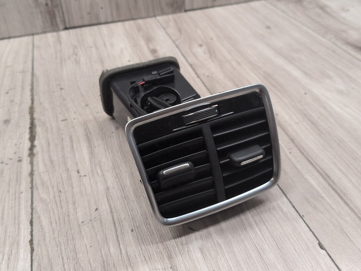2015-2018 Audi Q3 8U Rear Center Console Air Vent Grille 8U0819203C OEM