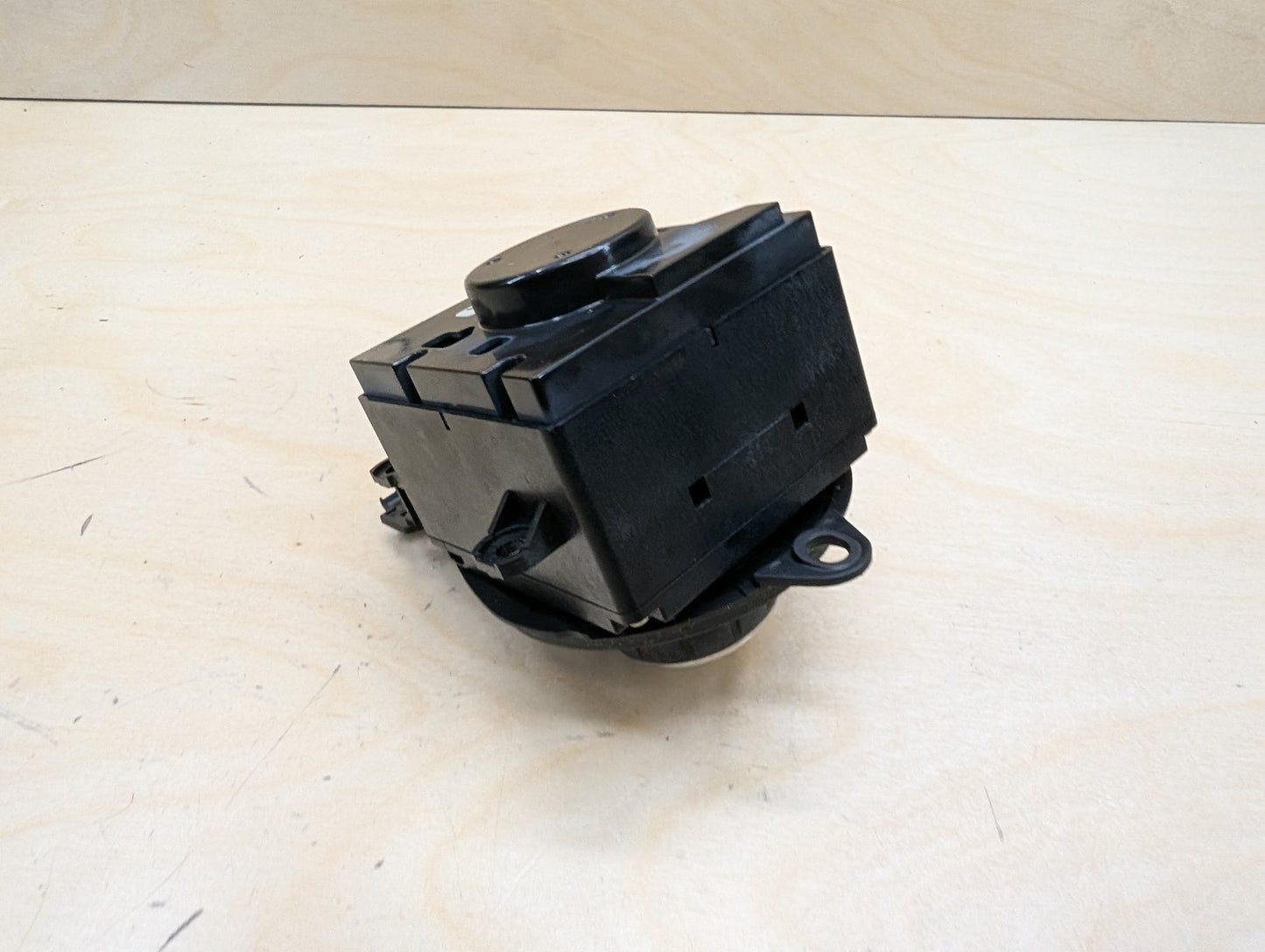 06-08 BMW OEM E88 E92 E93 335 M3 Navigation CCC Controller iDrive Knob