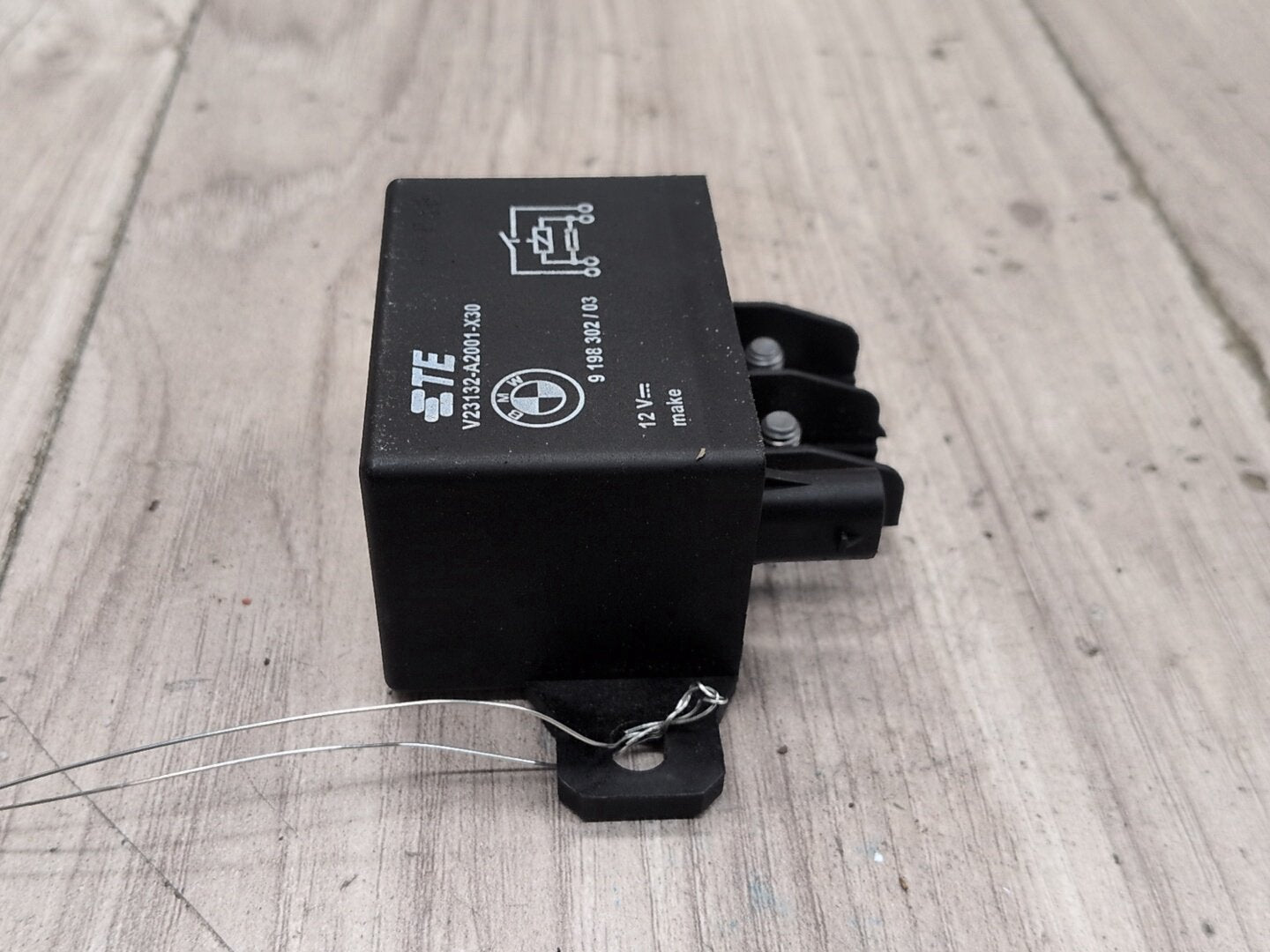 OEM BMW F10 F13 F02 F30 F32 F80 F82 F85 M3 M4 M6 Cooling Fan Relay Control 130A