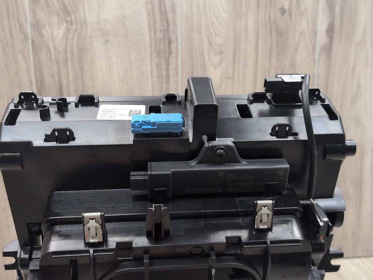 2019-2026 BMW M340i G20 Center Console Cup Holder Storage Compartment 6806794 OEM