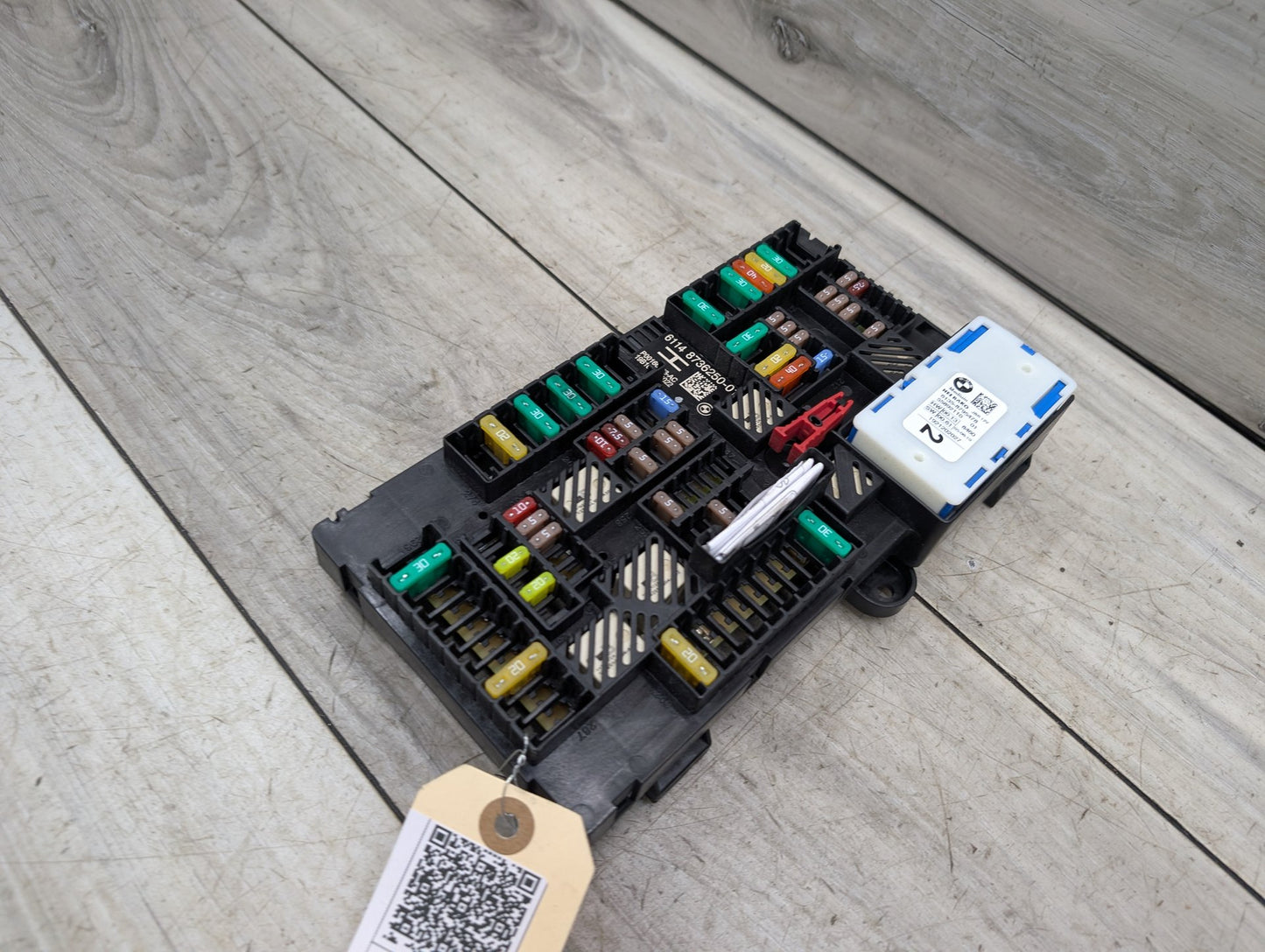 2018 - 2024 BMW X3 G01 Rear Power Distribution Fuse Box 8736250 B58B30O1