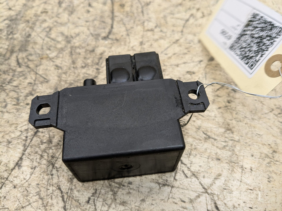 OEM BMW F10 F13 F02 F30 F32 F80 F82 F85 M3 M4 M6 Cooling Fan Relay Control 130A