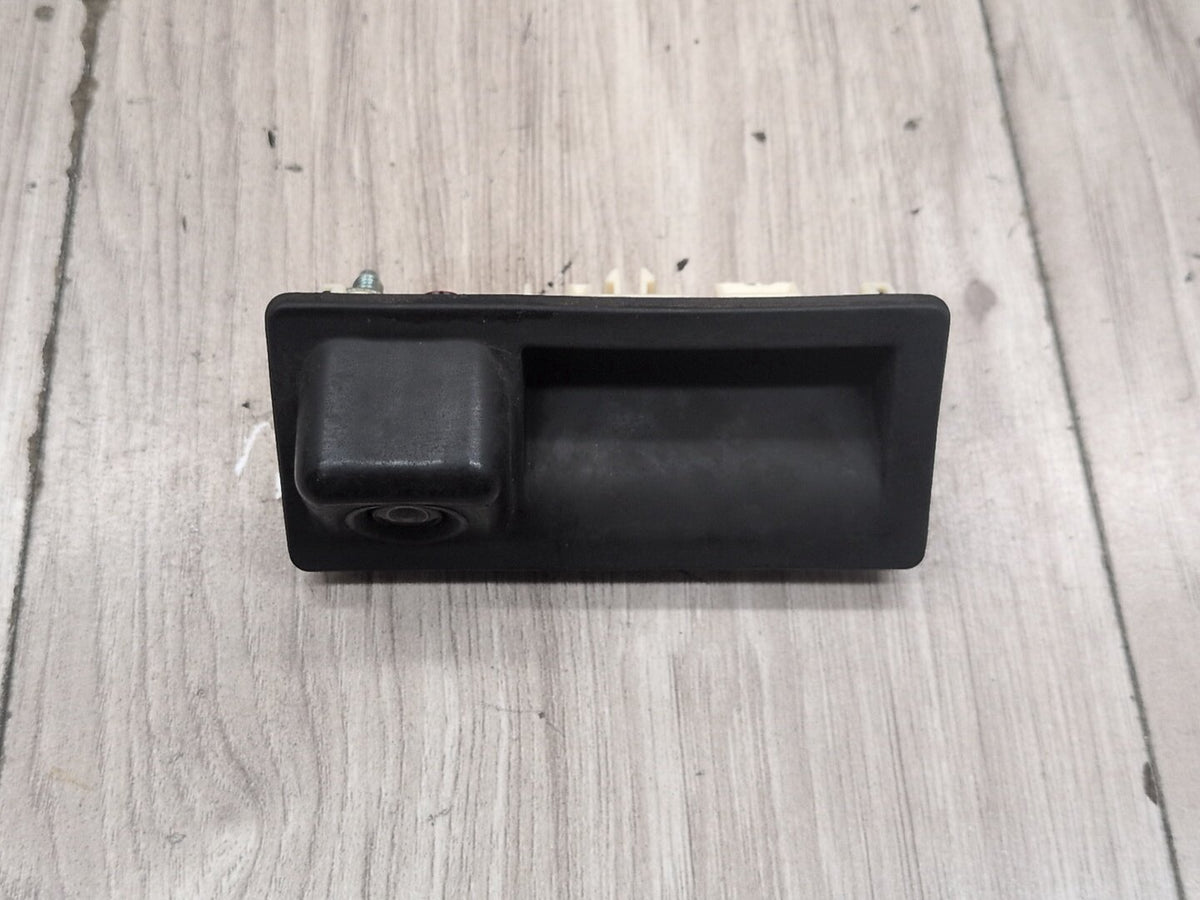 15-18 Audi Q3 8U Liftgate Trunk Lid Release Handle Switch w/ Camera 5N0827566