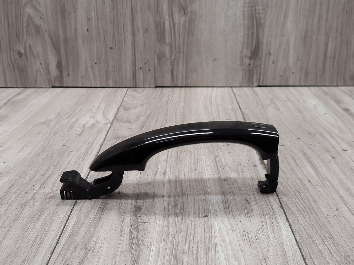 2015-2018 Audi Q3 8U Front or Rear Right Passenger Exterior Door Handle 8T0837205A OEM