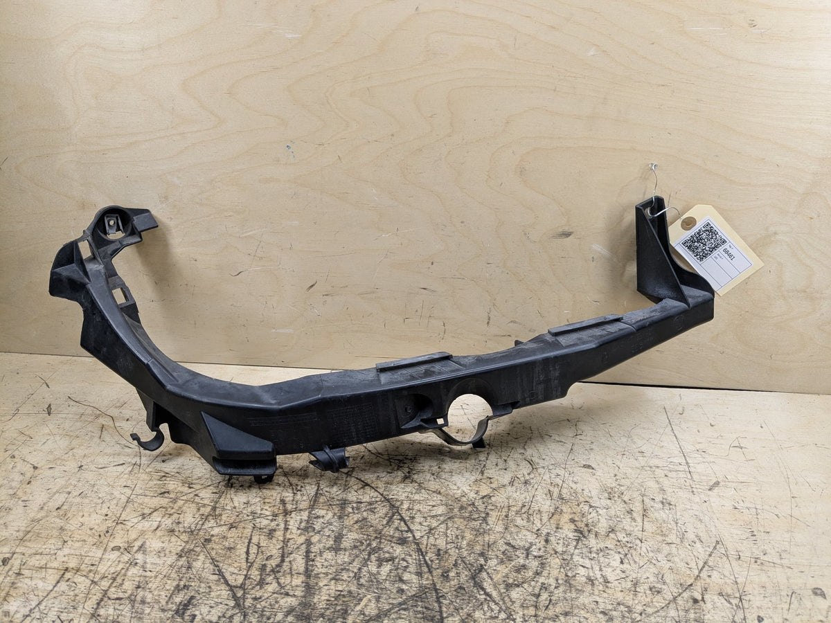 09-11 BMW E90 335 LCI Front Right Passenger Headlight Arm Bracket Mount Plastic