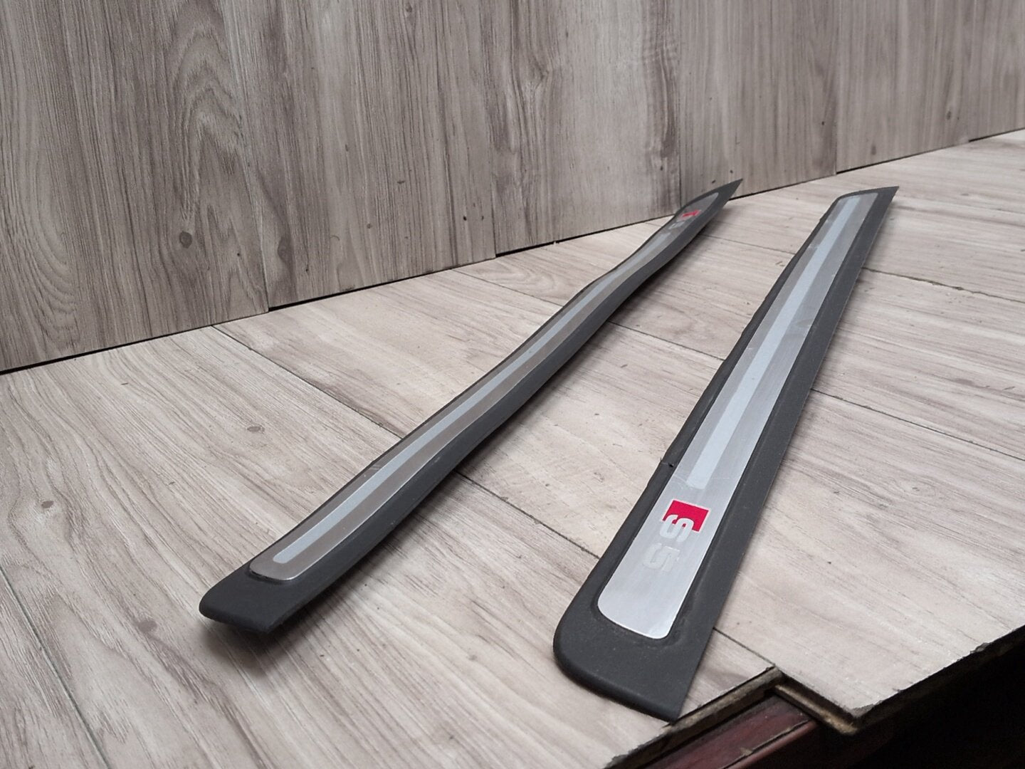 2008 - 2017 Audi S5 8T Front Left Right Scuff Plate Door Sill SET 8T0853373