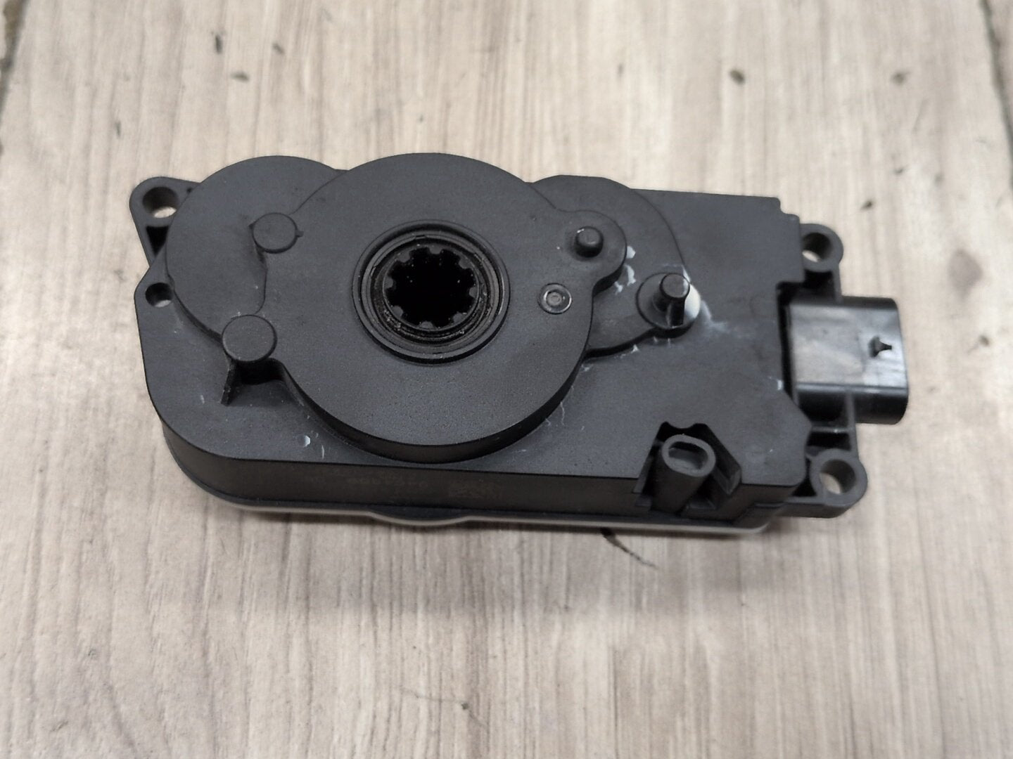OEM BMW G05 G07 G20 330 M340 X5 Grille Air Flap Intake Shutter Motor Actuator