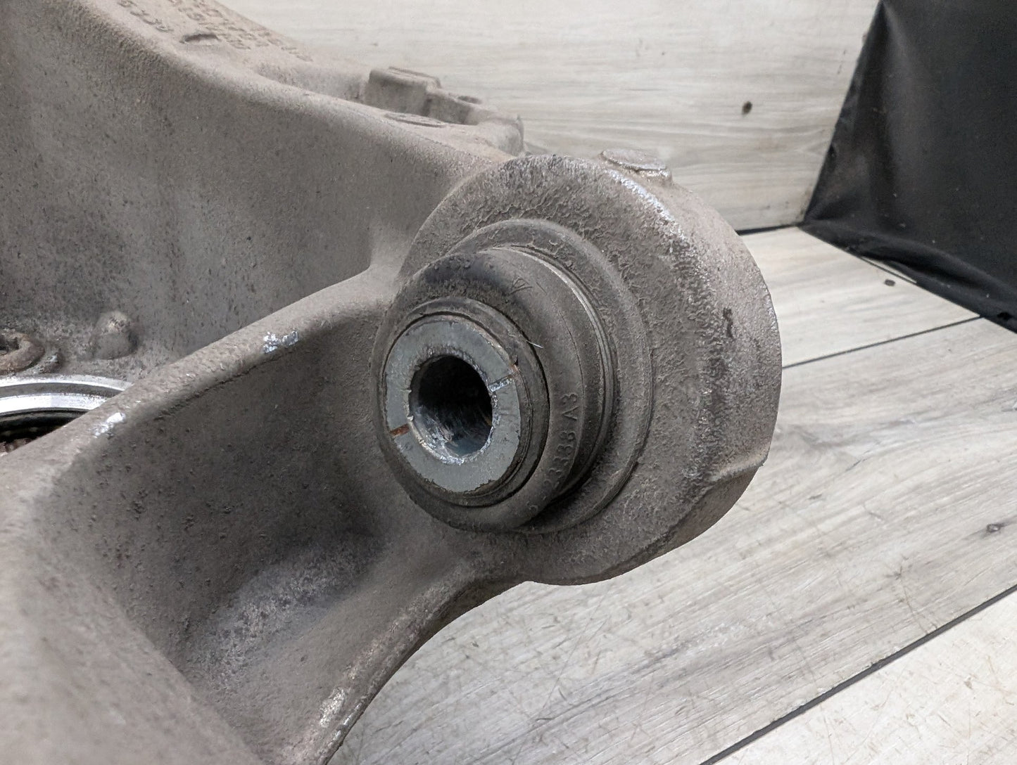 2017-2023 BMW M550i xDrive G30 Rear Right Passenger Spindle Knuckle w/ Bearing 6866338