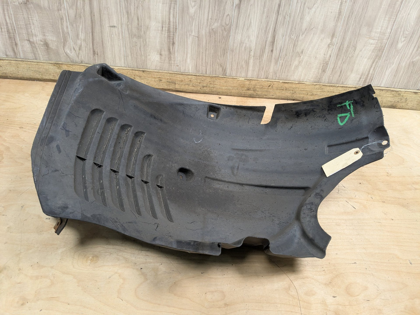 2009-2012 Mercedes-Benz E550 W212 Front Left Driver Wheel Fender Liner Splash Guard A2126905230 OEM
