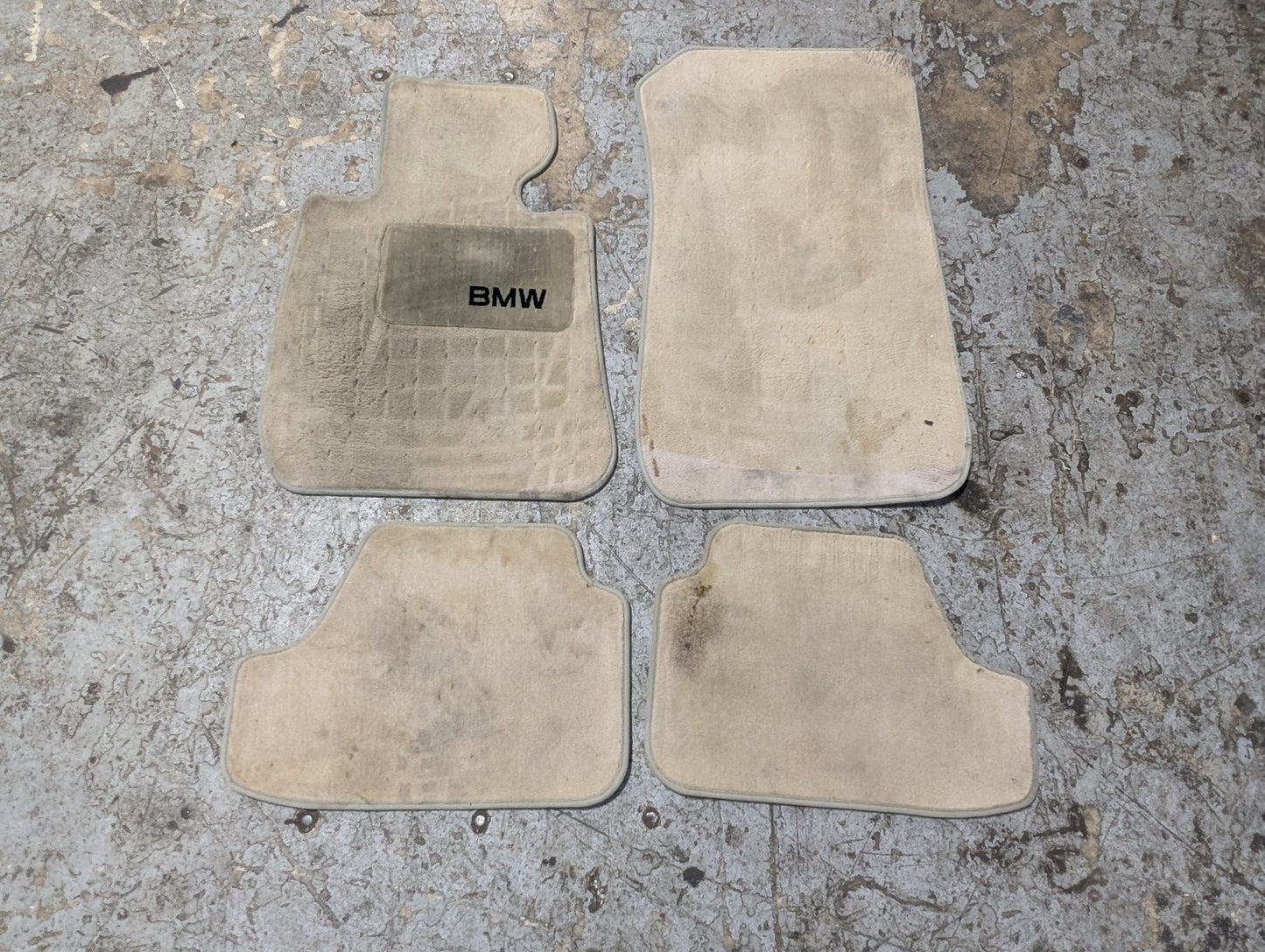 2007-2013 BMW 335i E93 Front Rear Left Right Mat Carpet Floor Mats SET 0429943